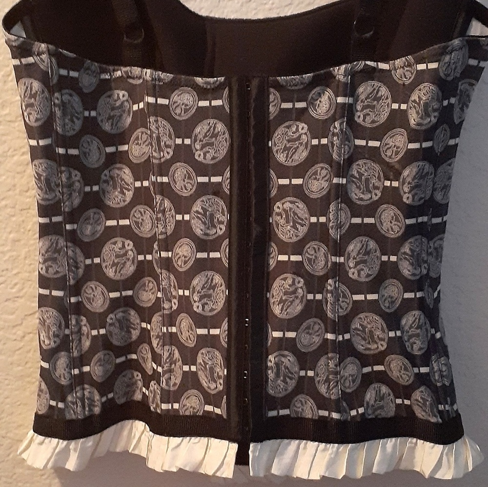 Corset ~ Bustier   🖤💄🍸 - Picture 4 of 8